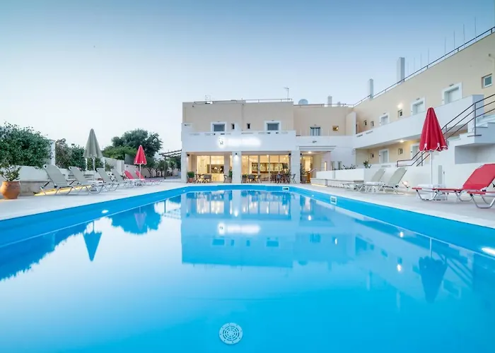 Hiona Holiday Hotel