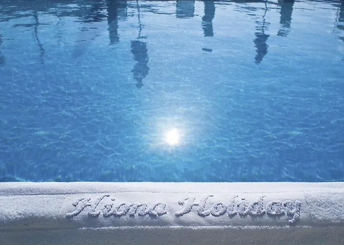 Hiona Holiday Hotel